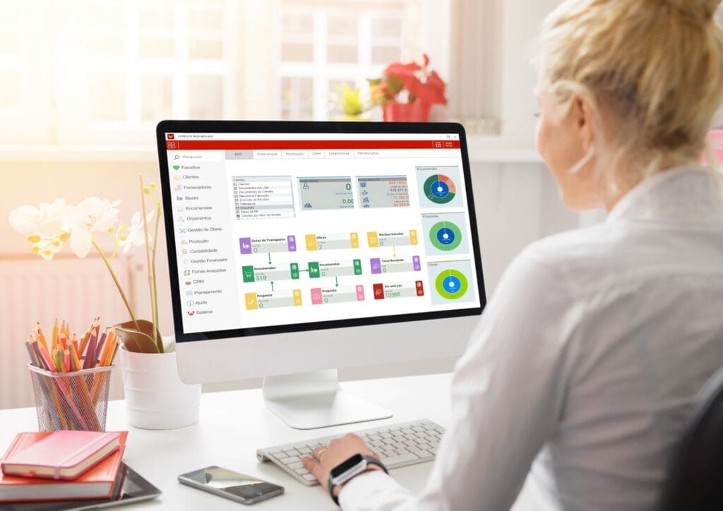 Plataforma inWork ERP para gest&atilde;o integrada de empresas, com ferramentas de fatura&ccedil;&atilde;o, estoque e contabilidade